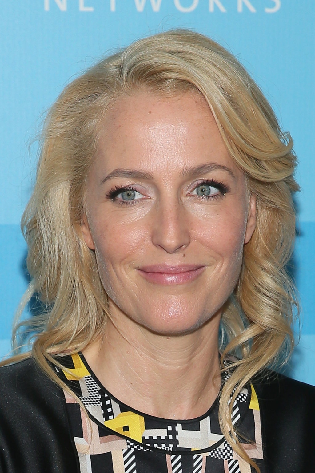 Gillian Anderson 600